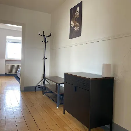 Mit Privatem Eingang Und Arbeitsplatz Lejlighed *